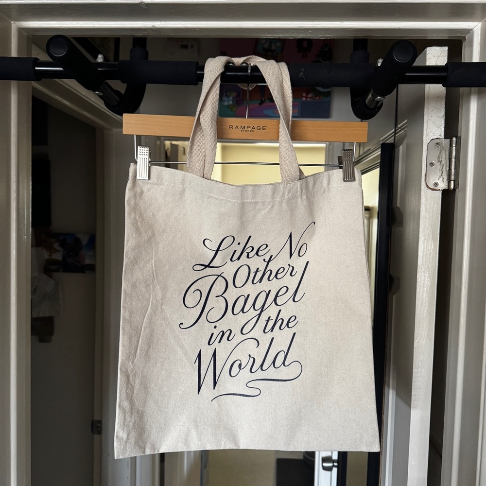 NWOT H&H Bagel Tote Bag - Picture 2 of 4